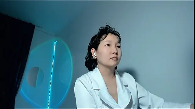 Snapshot of himeros_goddess chatting on 12-16-24, 02:15 himeros goddess online show from 12-16-24, 02:15