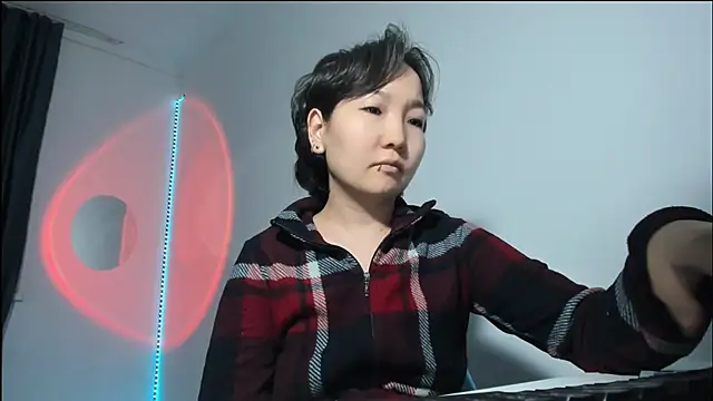 Snapshot of himeros_goddess chatting on 12-15-24, 12:40 himeros goddess online show from 12-15-24, 12:40