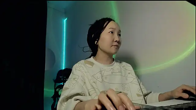 Snapshot of himeros_goddess chatting on 02-13-25, 01:29 himeros goddess online show from 02-13-25, 01:29