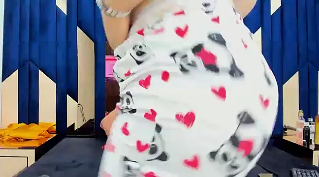 Criistaal  online show from 01-19-25, 04:12