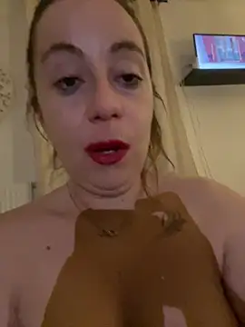 Lyannabuena69 online show from 03-05-26, 05:04