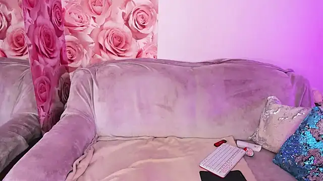 CurlyDreams online show from 04-02-26, 05:25