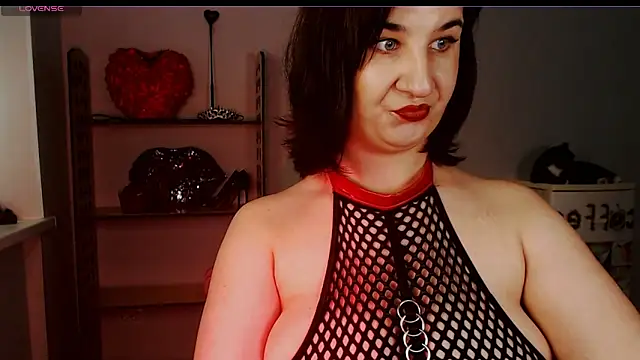 Snapshot of Goddess_Sophie chatting on 09-14-25, 07:31 Goddess Sophie online show from 09-14-25, 07:31