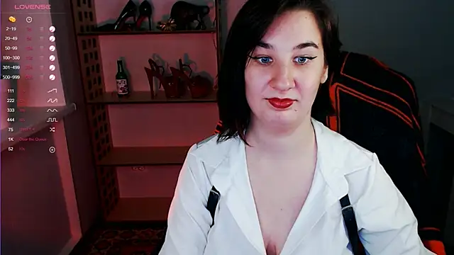 Snapshot of Goddess_Sophie chatting on 01-30-25, 12:37 Goddess Sophie online show from 01-30-25, 12:37