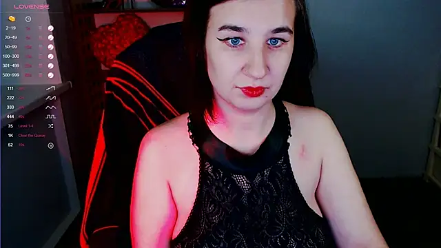 Snapshot of Goddess_Sophie chatting on 02-07-25, 08:10 Goddess Sophie online show from 02-07-25, 08:10