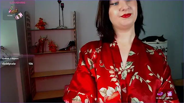 Snapshot of Goddess_Sophie chatting on 10-03-25, 06:59 Goddess Sophie online show from 10-03-25, 06:59