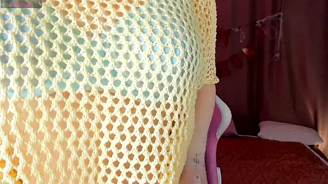 Colleen Blake online show from 10-27-25, 05:03