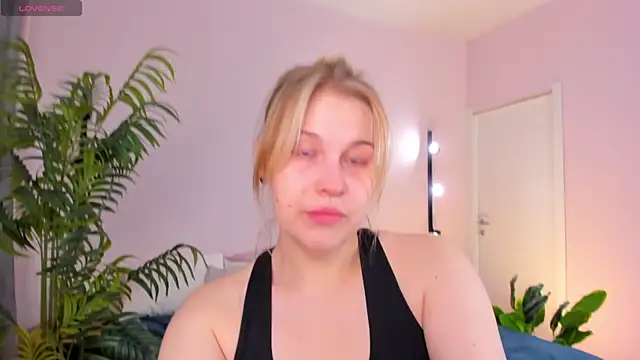 Colleen Blake online show from 05-19-26, 04:58