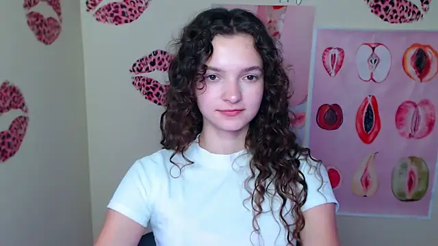  SusieSu  online show from 10-25-25, 12:50