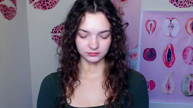  SusieSu  online show from 11-04-25, 07:34