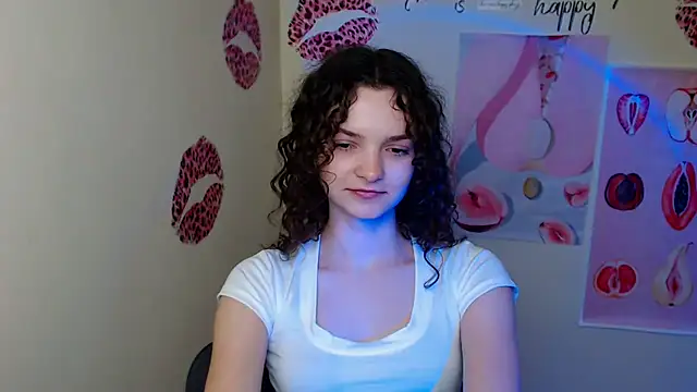 Snapshot of _SusieSu_ chatting on 03-11-25, 10:51 SusieSu online show from 03-11-25, 10:51