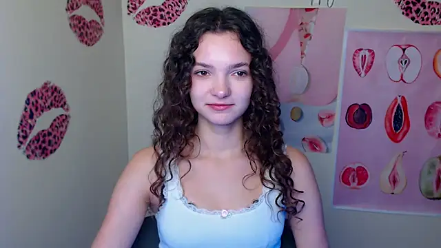 Snapshot of _SusieSu_ chatting on 09-28-25, 06:20 SusieSu online show from 09-28-25, 06:20