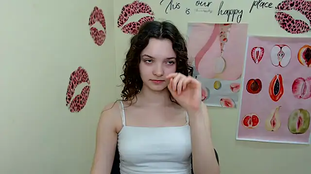 Snapshot of _SusieSu_ chatting on 03-20-25, 10:43 SusieSu online show from 03-20-25, 10:43