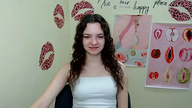 Snapshot of _SusieSu_ chatting on 03-20-25, 07:25 SusieSu online show from 03-20-25, 07:25