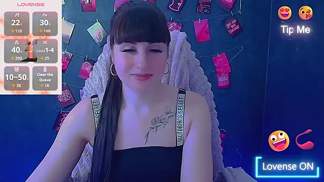 Snapshot of Violla_My chatting on 04-26-26, 12:13 Violla My online show from 04-26-26, 12:13