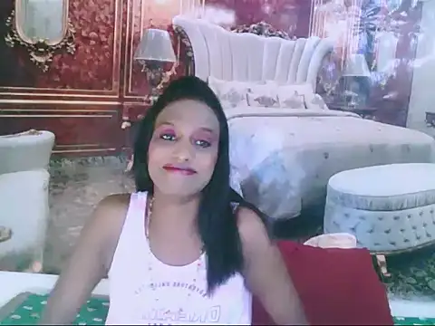 Snapshot of IndianLoveBug chatting on 12-29-24, 05:54 IndianLoveBug online show from 12-29-24, 05:54