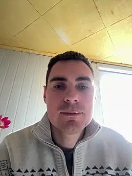 Snapshot of Rowing199456 chatting on 03-13-26, 07:13 Rowing199456 online show from 03-13-26, 07:13