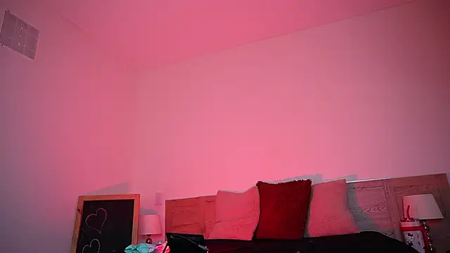 Tiffany sander online show from 11-16-25, 04:06