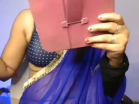Cute-Hazel online show from 10-18-25, 10:28