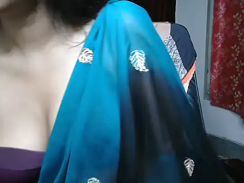 Cute-Hazel online show from 03-06-25, 12:21