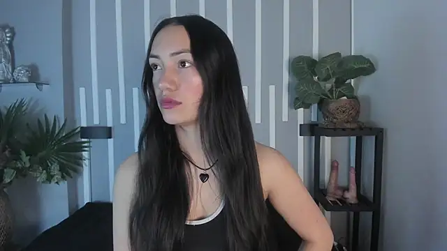 Scarlett  Fox   online show from 09-19-25, 11:03