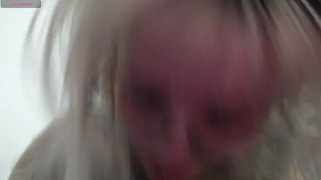 Cloe five online show from 04-27-26, 09:57