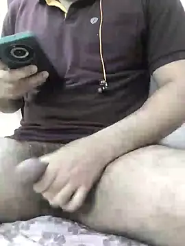 Snapshot of PatelBond chatting on 02-16-25, 11:06 PatelBond online show from 02-16-25, 11:06