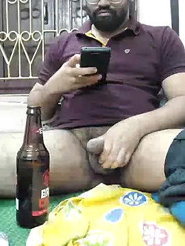 Snapshot of PatelBond chatting on 01-01-25, 06:16 PatelBond online show from 01-01-25, 06:16