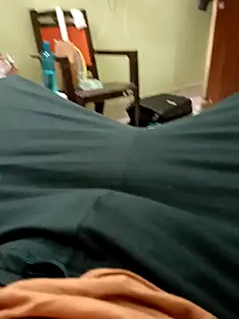 Snapshot of PatelBond chatting on 01-15-25, 09:45 PatelBond online show from 01-15-25, 09:45