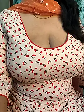 Anamika Kapoor online show from 11-13-25, 09:51