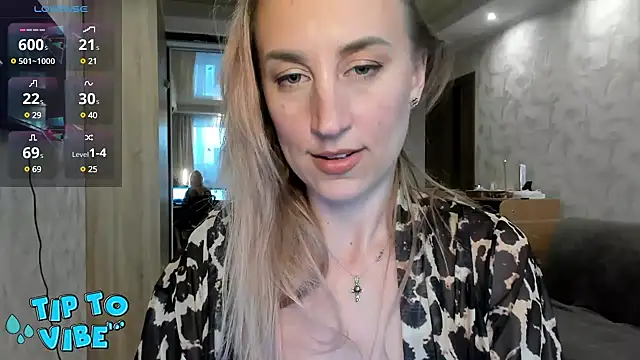Snapshot of lady_Nati chatting on 02-27-25, 02:43 lady Nati online show from 02-27-25, 02:43