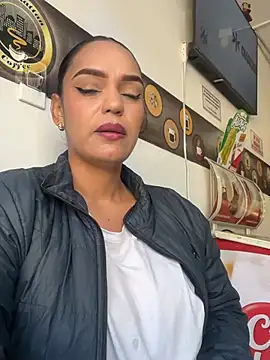 Sara-77 online show from 07-25-26, 02:12