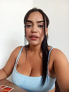 Snapshot of Sara-77 chatting on 02-10-25, 05:19 Sara-77 online show from 02-10-25, 05:19
