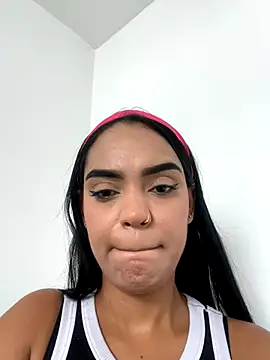 Snapshot of Sara-77 chatting on 10-03-25, 04:52 Sara-77 online show from 10-03-25, 04:52