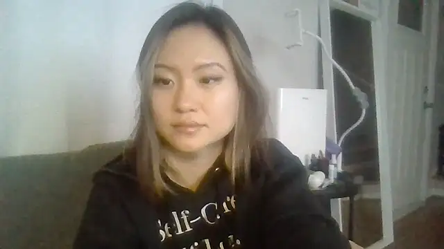 Snapshot of opal_gem chatting on 02-14-25, 05:09 opal gem online show from 02-14-25, 05:09