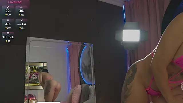 Skyler ferrer online show from 04-08-26, 10:39