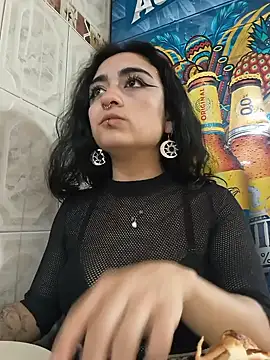Lila Desiree online show from 06-19-26, 05:52