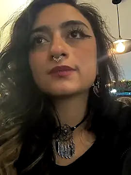 Lila Desiree online show from 02-01-25, 02:05
