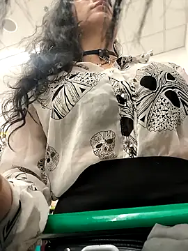 Lila Desiree online show from 04-06-26, 12:50