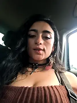 Snapshot of Lila_Desiree chatting on 05-26-26, 10:41 Lila Desiree online show from 05-26-26, 10:41