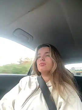 maisiesmithx online show from 11-16-25, 12:21