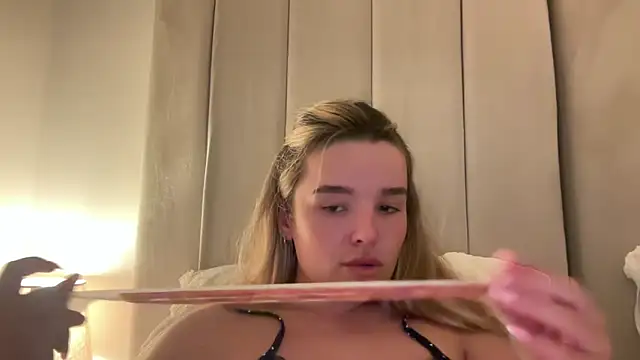 maisiesmithx online show from 06-07-26, 11:54