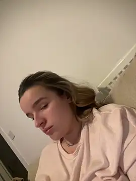 maisiesmithx online show from 02-17-26, 11:02