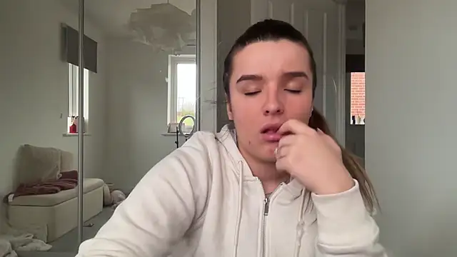 maisiesmithx online show from 02-23-26, 05:13