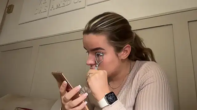 maisiesmithx online show from 11-07-25, 11:04