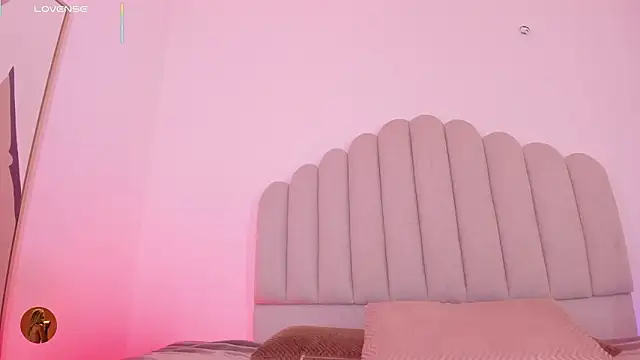 Nikki Angel  online show from 02-19-26, 07:11