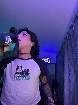 sue   0 online show from 02-22-25, 12:27