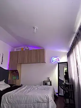 sue   0 online show from 03-22-25, 06:14