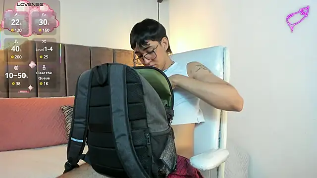 Dark hairy  online show from 03-21-25, 01:56