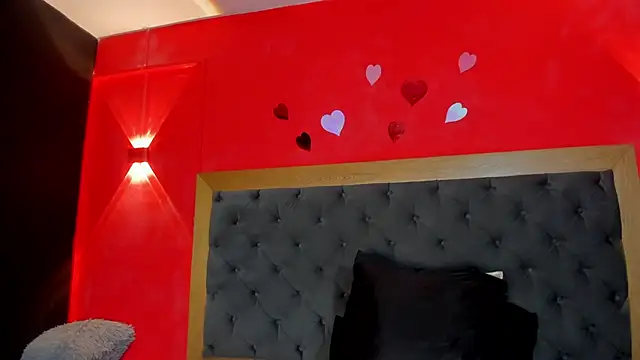 YayaHilton online show from 07-28-26, 03:58